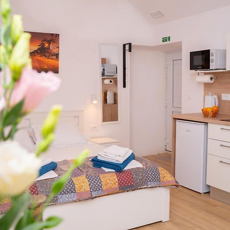 Studio Apartment Jeli Кавтат Екстериор снимка