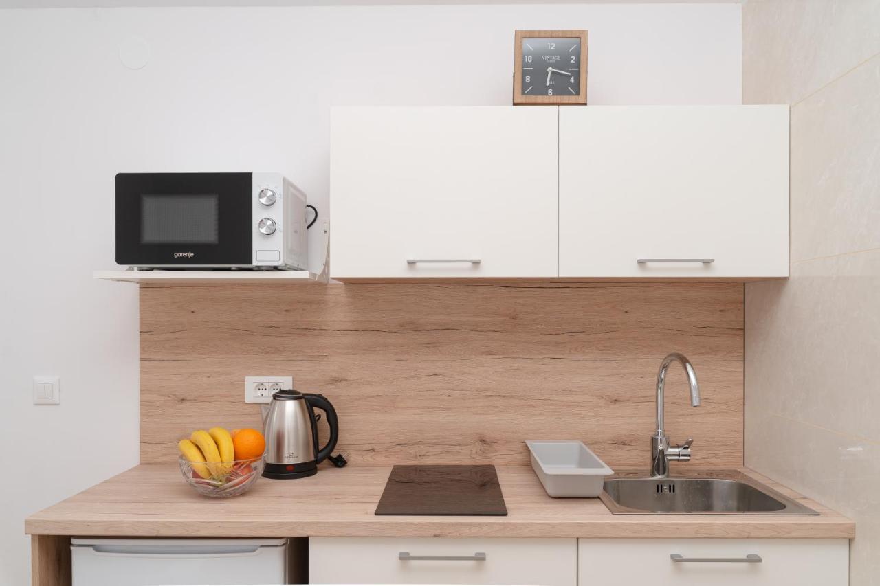 Studio Apartment Jeli Кавтат Екстериор снимка