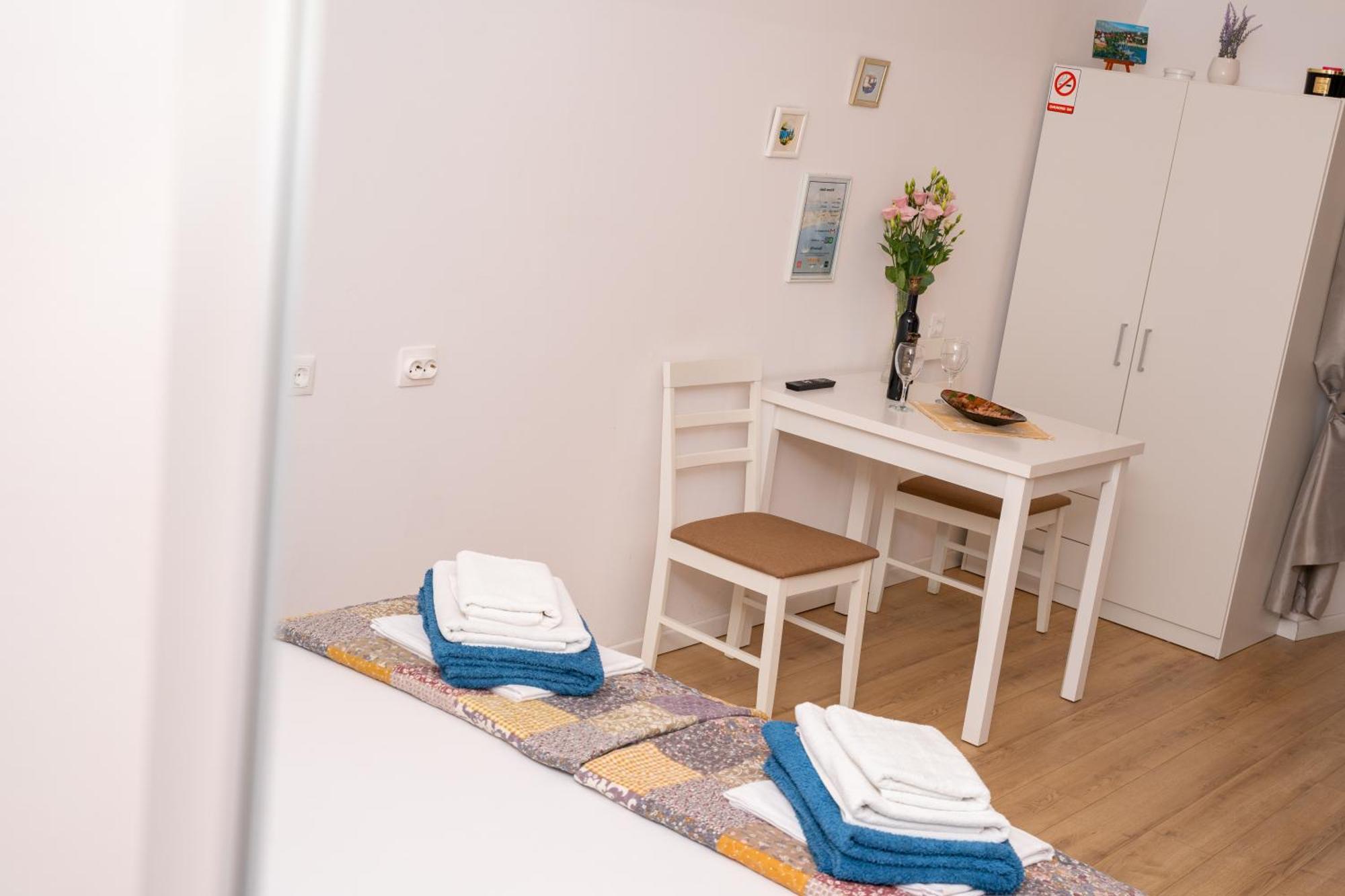 Studio Apartment Jeli Кавтат Екстериор снимка